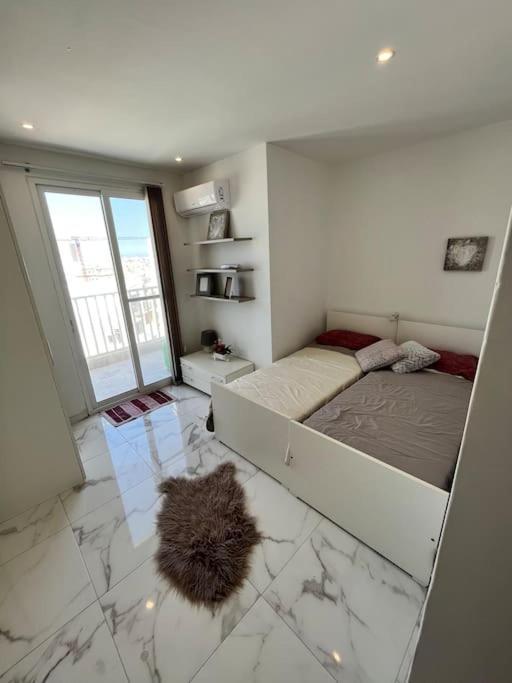 2 Bedroom Apartment In Msida, Malta Екстериор снимка