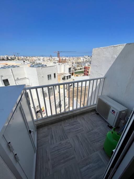2 Bedroom Apartment In Msida, Malta Екстериор снимка